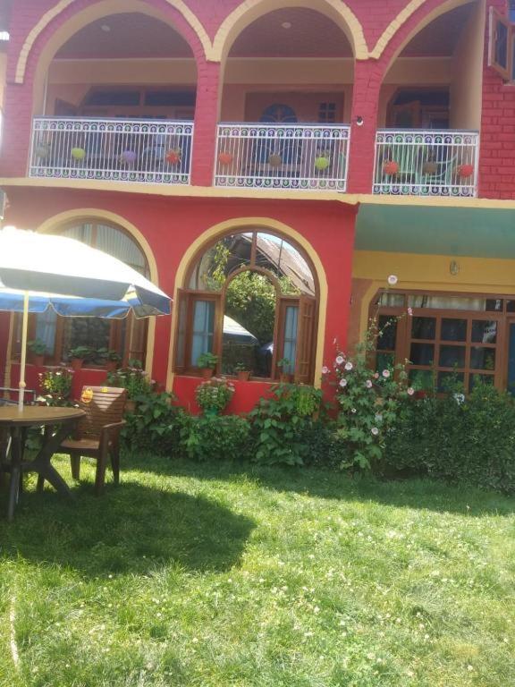 Wani Guest House กุลมาร์ค ภายนอก รูปภาพ