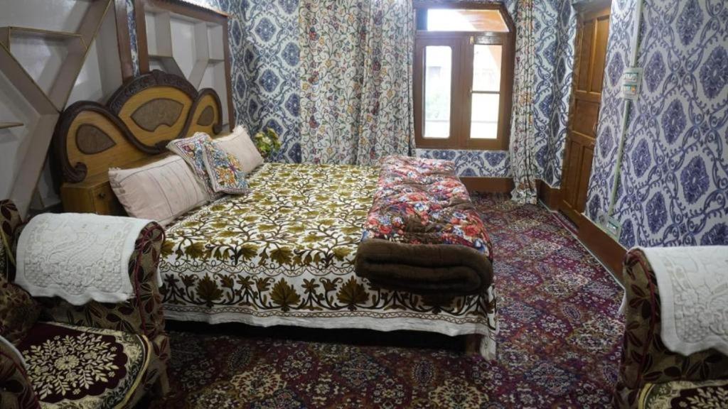 Wani Guest House กุลมาร์ค ภายนอก รูปภาพ